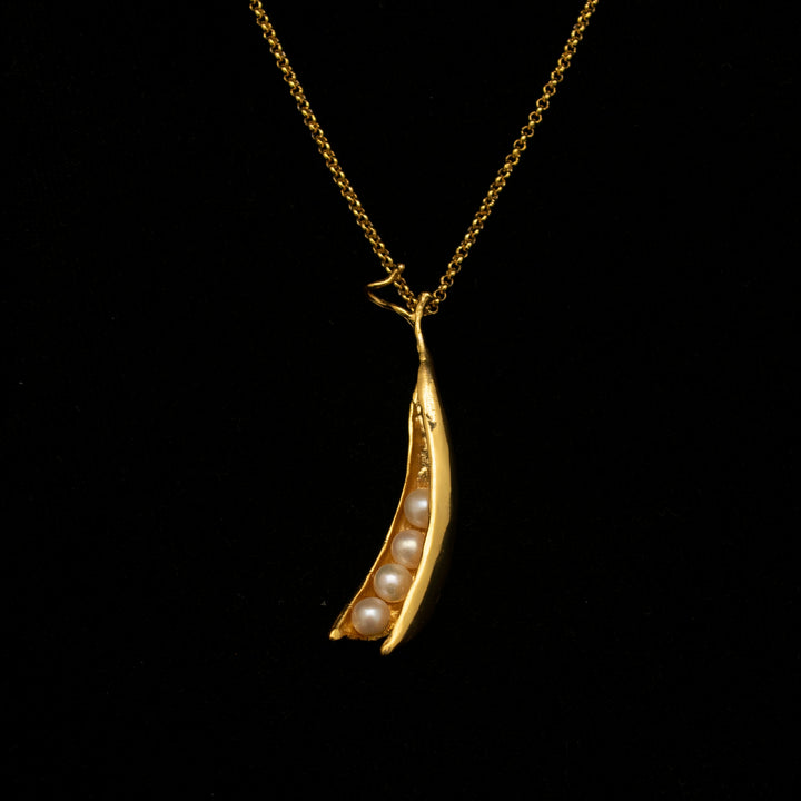 Fine Pea Pod 4 Pearls Pendant