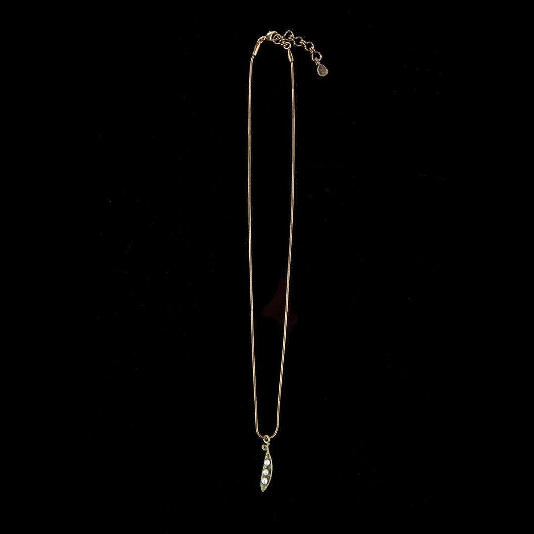 Pea Pod Petite Pendant - 3 Pearls