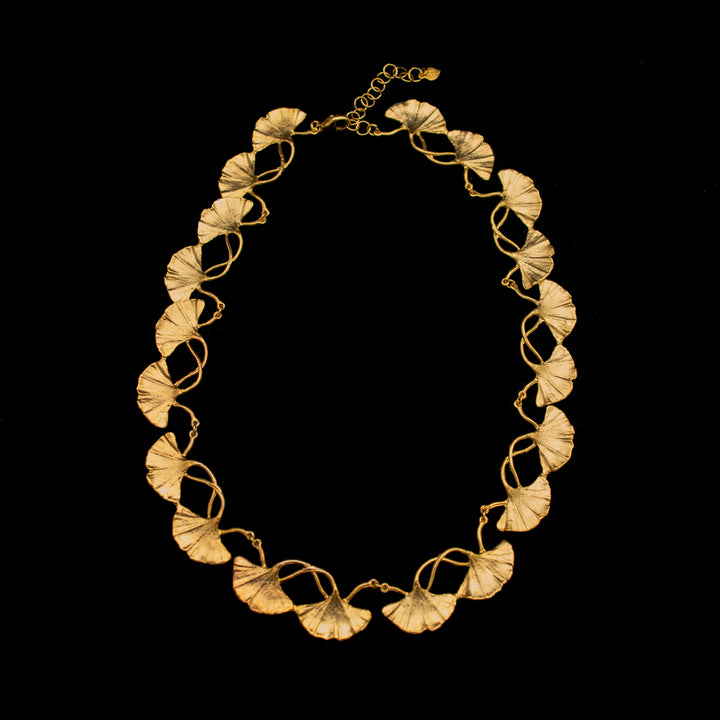 Fine Ginkgo Necklace - Contour