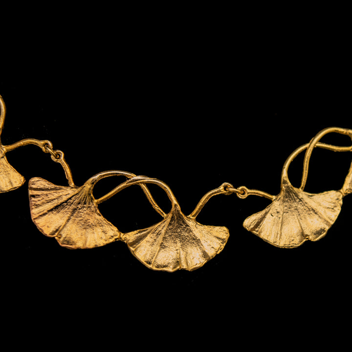 Fine Ginkgo Necklace - Contour